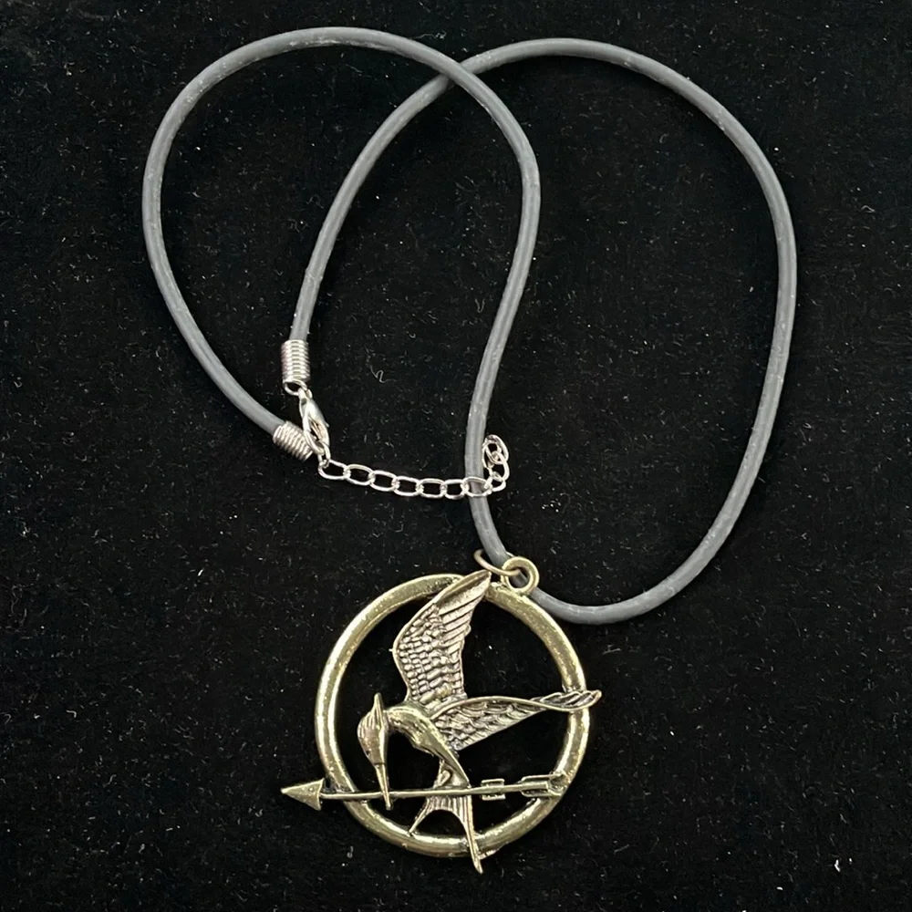 Hunger Game-like Theme Unisex Necklace